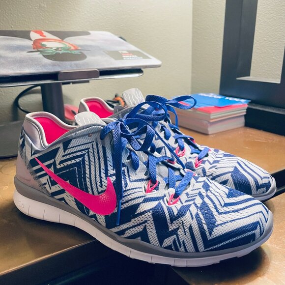 NEW Nike FREE TR Fit 5 White Purple  Womens 7.5 US 38.5 EUR White Wolf Grey - Picture 1 of 14